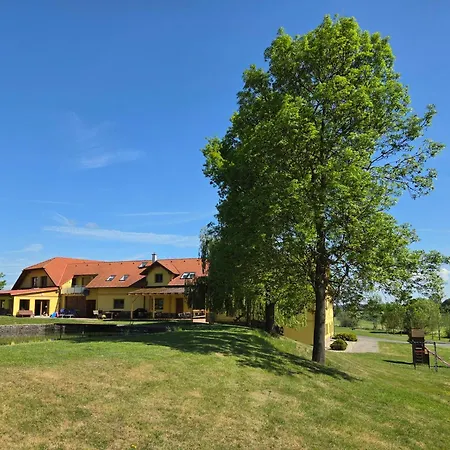 Casa de hóspedes Podvesky Mlyn